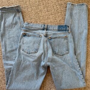 Abercrombie & Fitch the Straight Mid Rise Jean